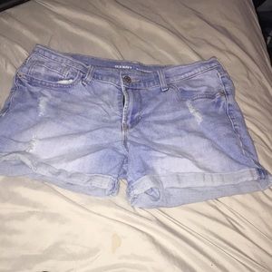 Old navy boyfriend jean shorts.